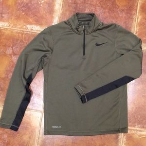 Nike Therma-Fit Quarter Zip Top